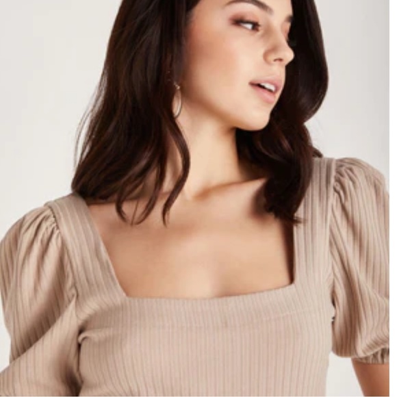 Backyard Roses - Carrie Top - Picture 3 of 3